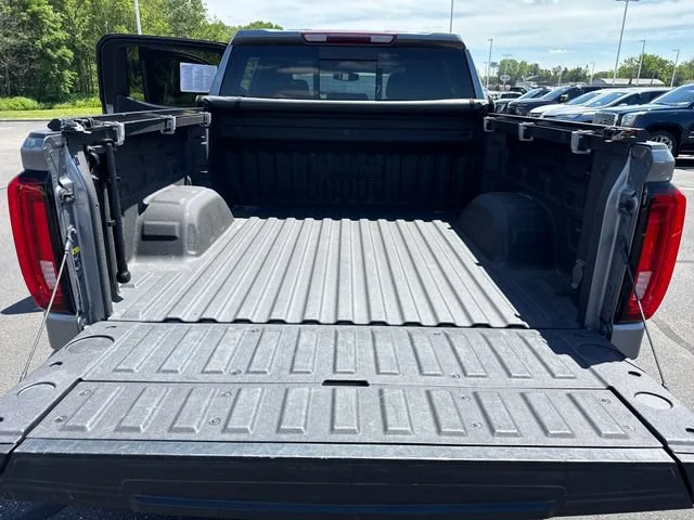 Used 2020 Satin Steel Metallic GMC SLT image 28