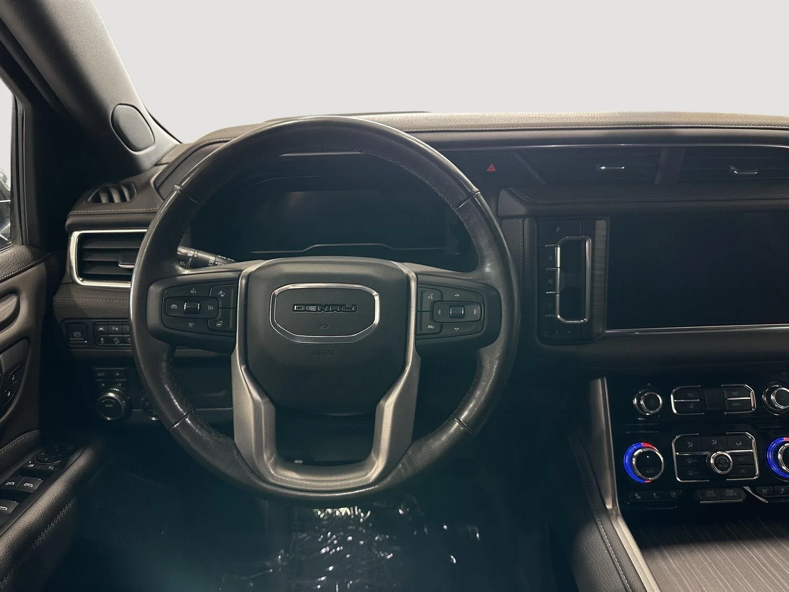 Used 2022 Onyx Black GMC Denali image 9