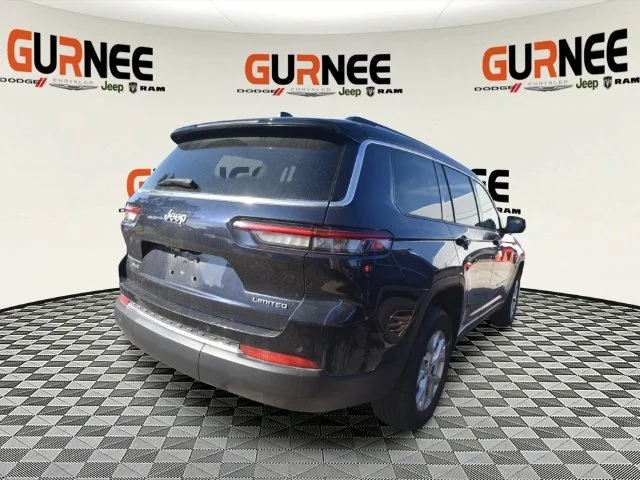 Used 2023 Black Jeep Limited image 3