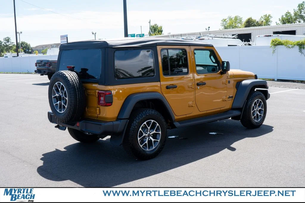 New 2026 Goldilocks Exterior Paint Jeep Sport S image 6