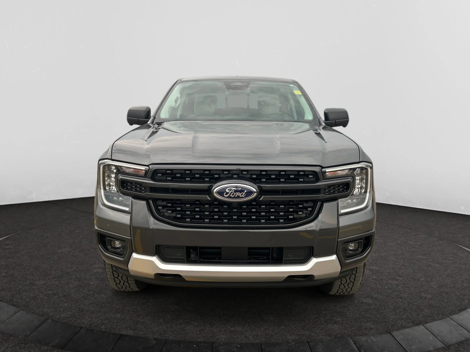 New 2026 Carbonized Grey Metallic Ford XLT image 8