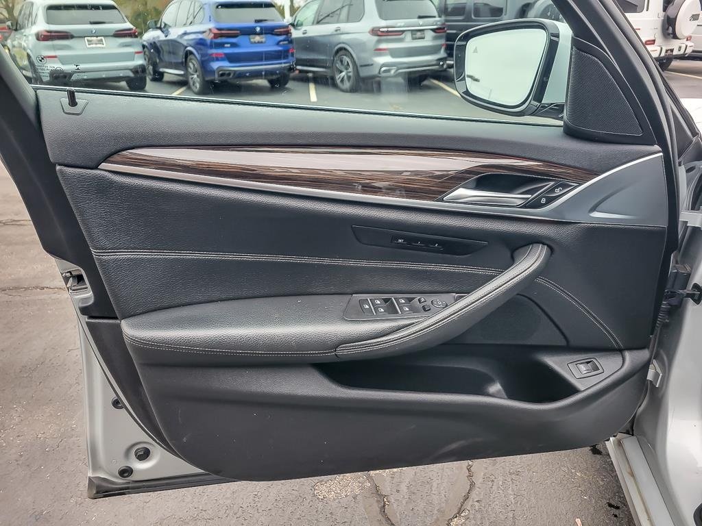 2019 BMW 530I - Image 17