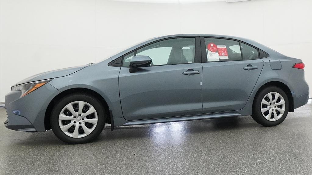 New 2027 Celestite Toyota LE image 4