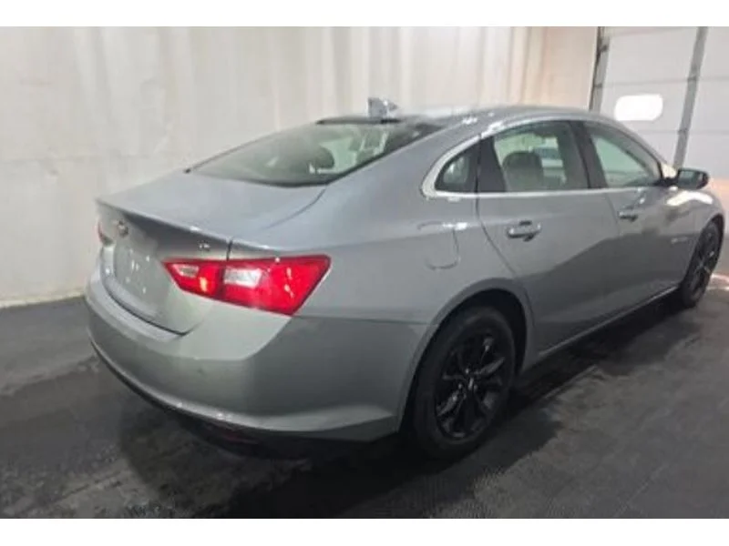 Used 2024 Sterling Grey Metallic Chevrolet LT (1LT) image 4