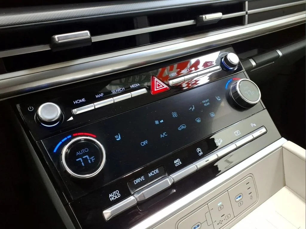 Certified Used 2025 Red Hyundai SEL image 8
