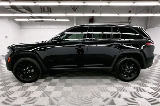 2024 Jeep Grand Cherokee Altitude - Photo 13