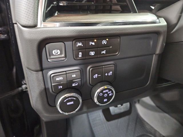 2025 Chevrolet Tahoe Premier - Photo 23