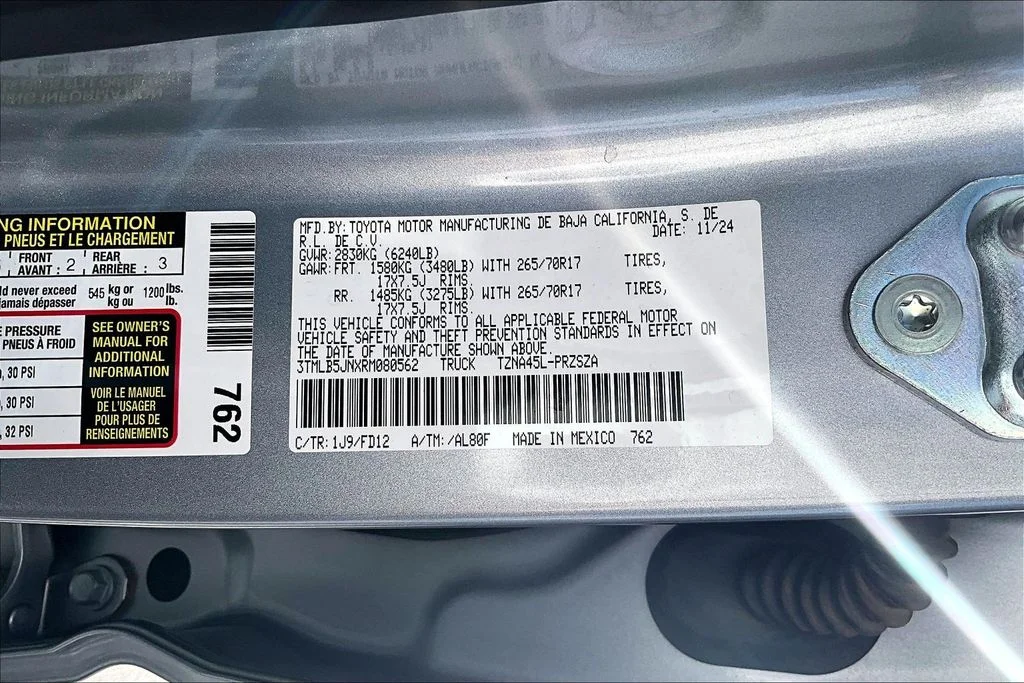 2024 Toyota Tacoma TRD Off Road - Photo 18
