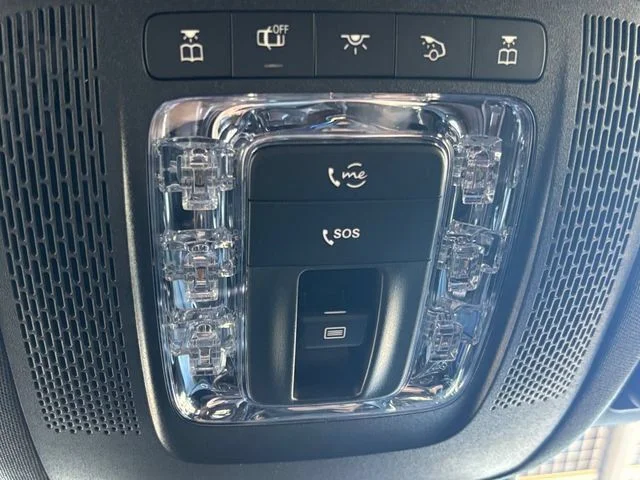 Used 2025  Mercedes-Benz GLS 450 image 30
