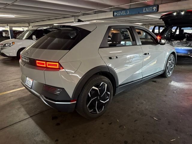 Certified Used 2024 Gray Hyundai SEL image 3