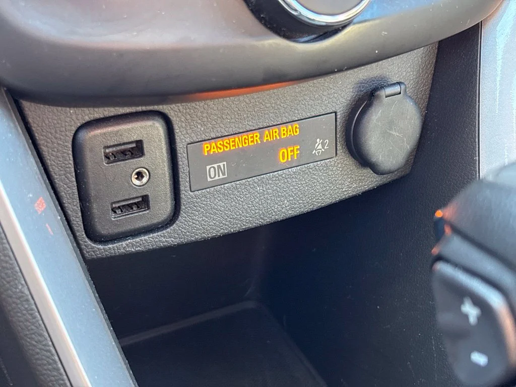 Used 2022 Blue Chevrolet LT image 27