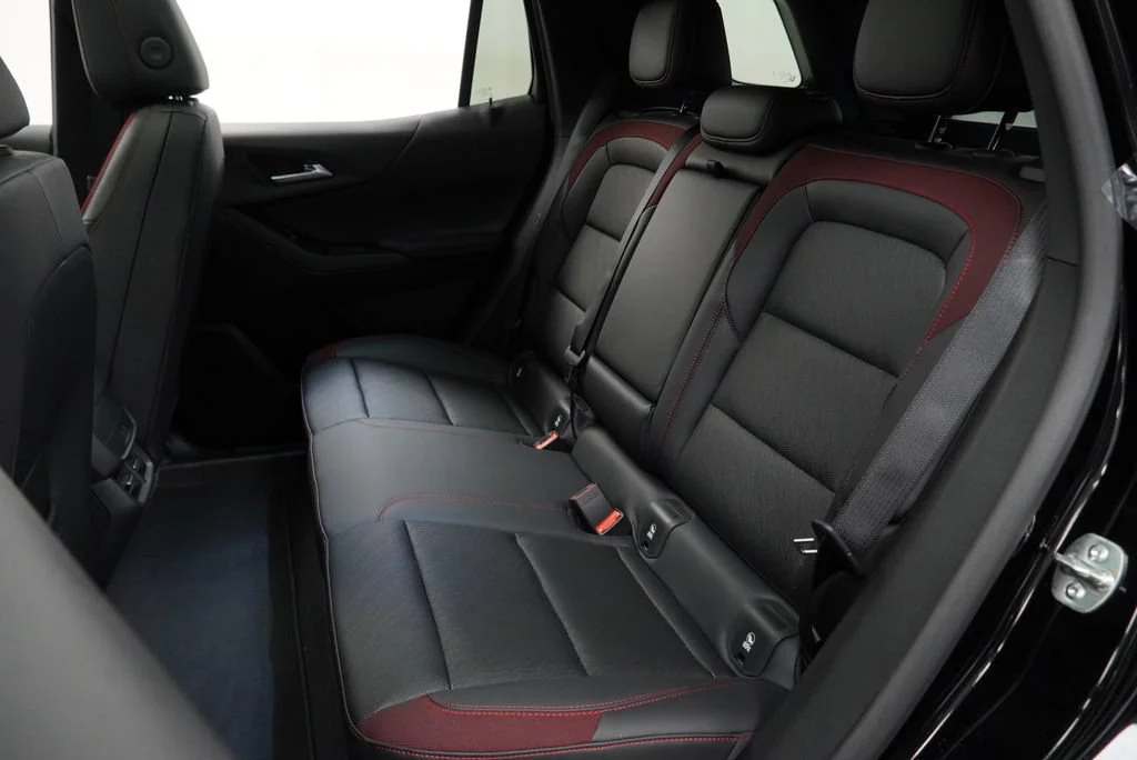 2027 Chevrolet Equinox RS - Photo 12