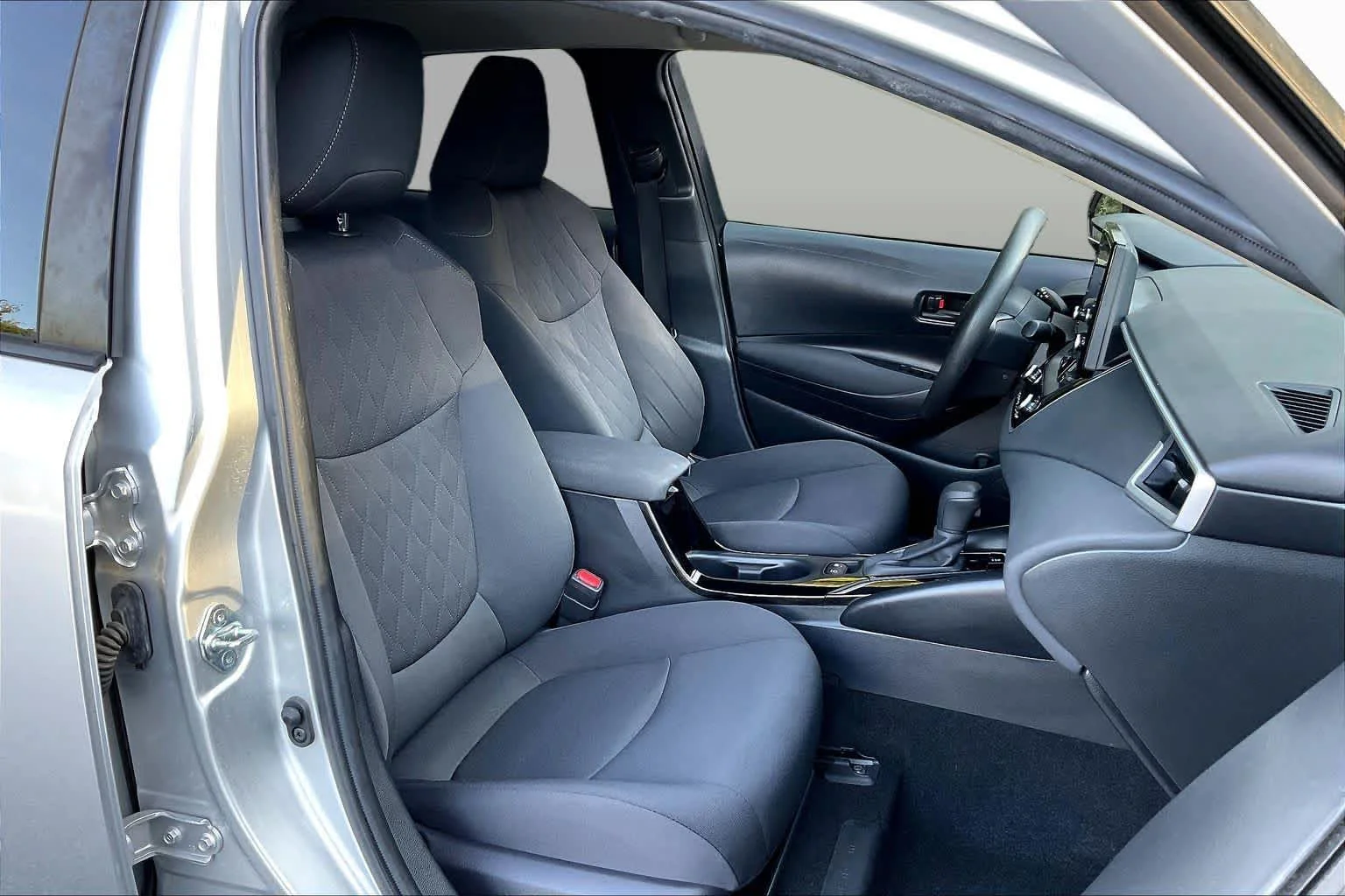 Certified Used 2022 Classic Silver Metallic Toyota LE image 9