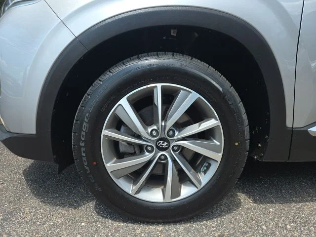 Used 2020 Silver Hyundai SEL image 3