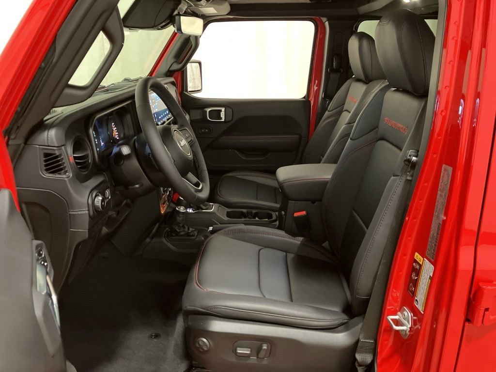 New 2026 Firecracker Red Clear-Coat Exterior Paint Jeep Rubicon image 11