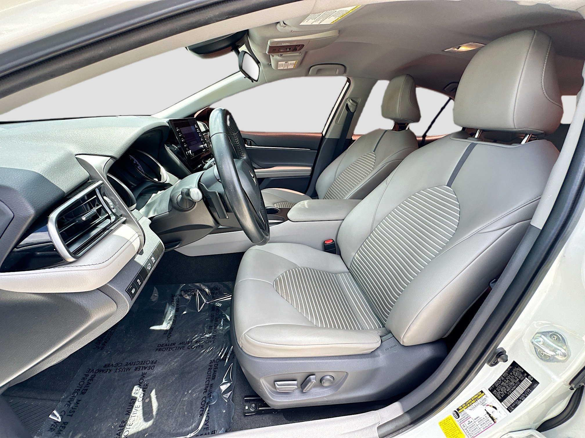 Used 2021 Super White Toyota SE image 15