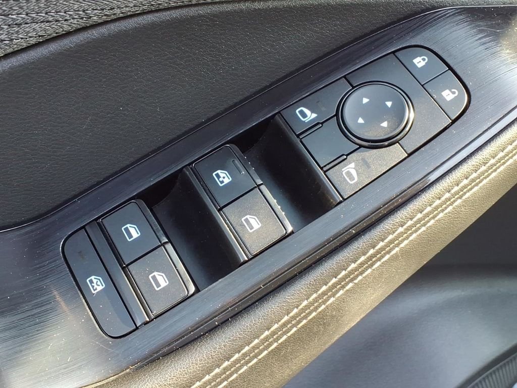 Used 2023 Gun Metallic Nissan SV image 24