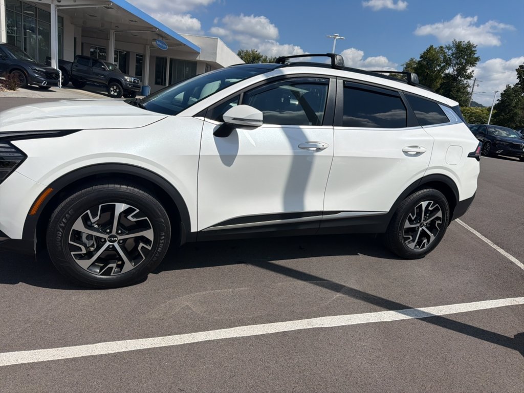 Used 2024 SNOW WHITE PEARL Kia EX image 2