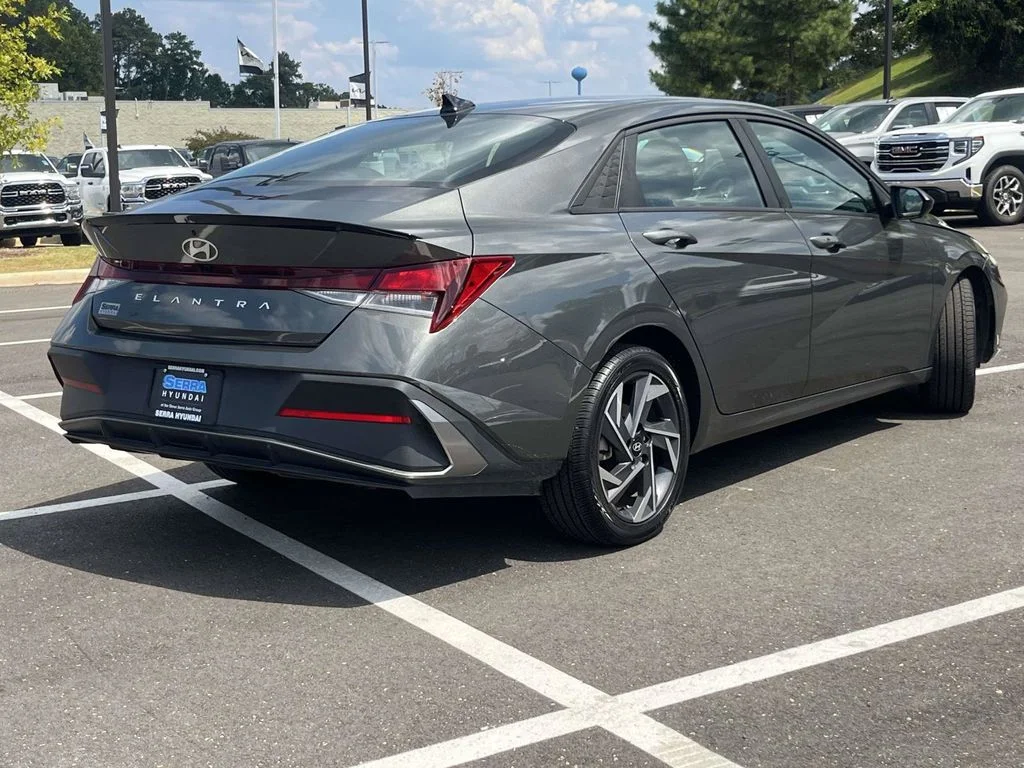 Certified Used 2025 Gray Hyundai SEL Sport image 3