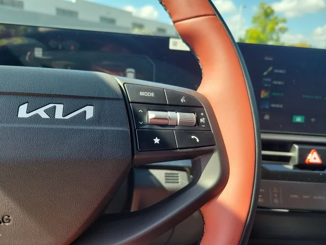 New 2026 Wolf Gray Kia SX Prestige image 18