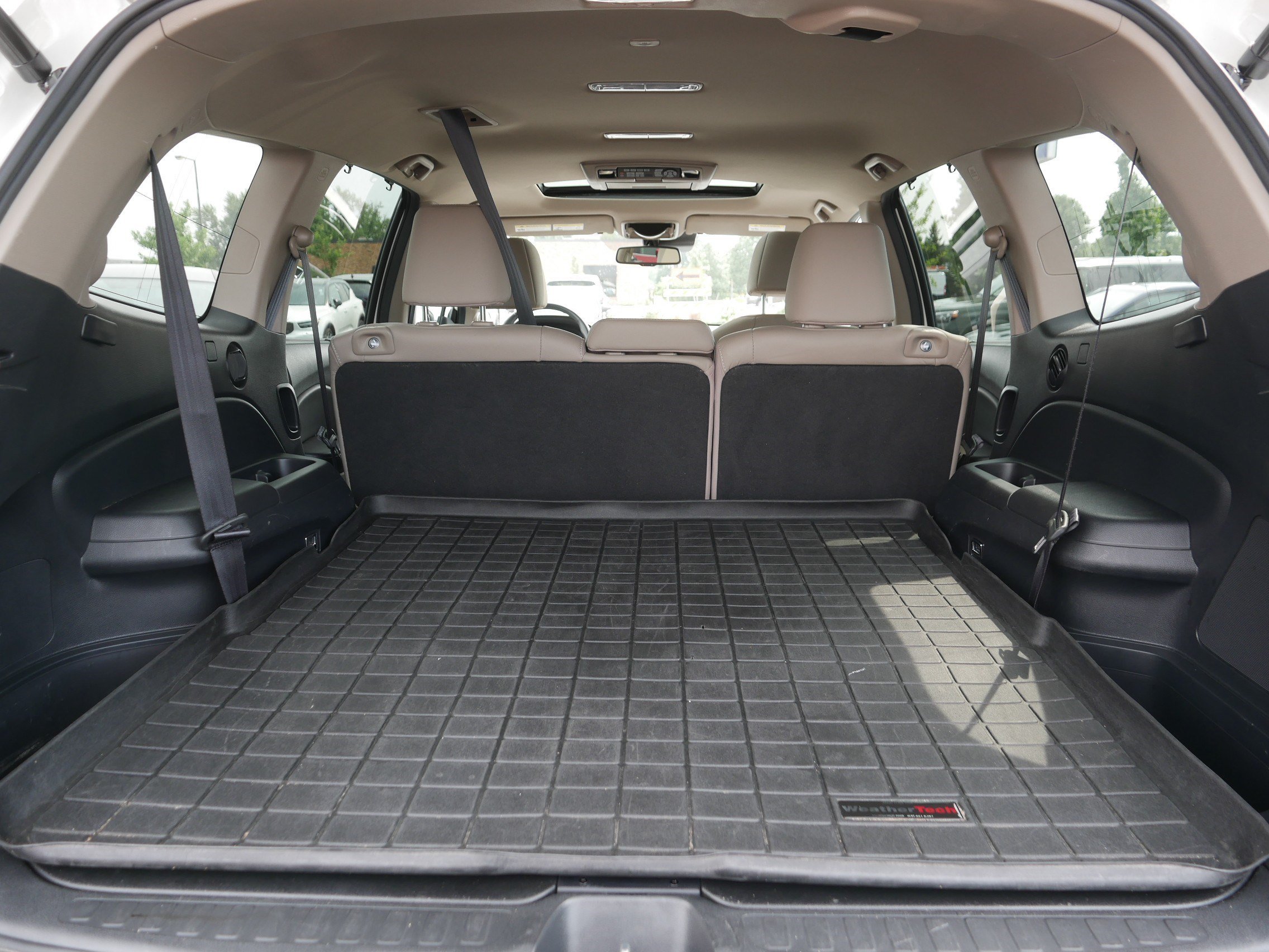 Used 2017 White Diamond Pearl Honda Touring image 18