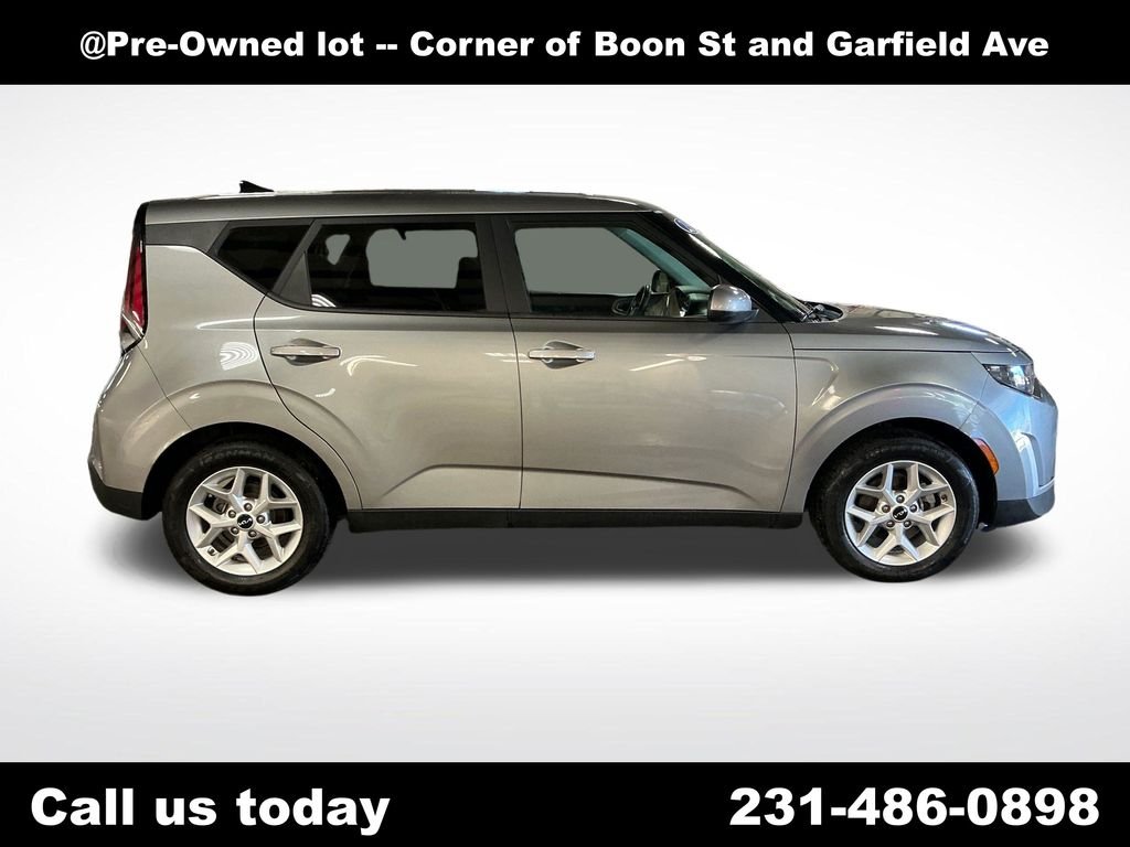 Used 2023 Gray Kia LX image 6