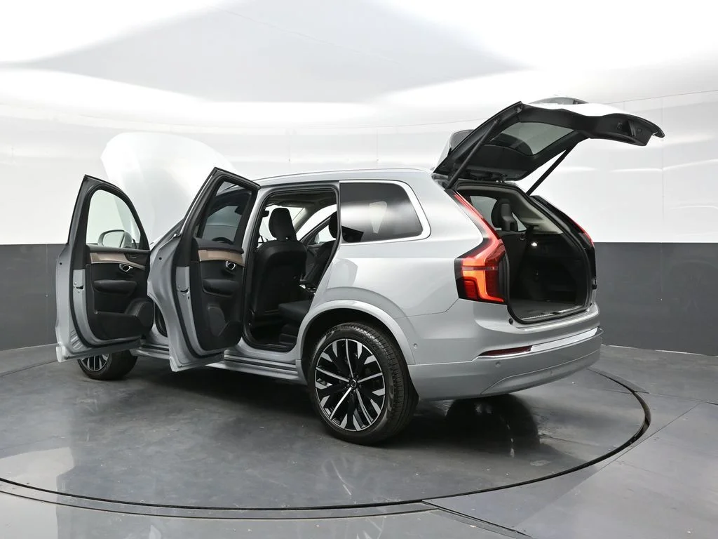 New 2026 Vapour Grey Volvo Plus image 46
