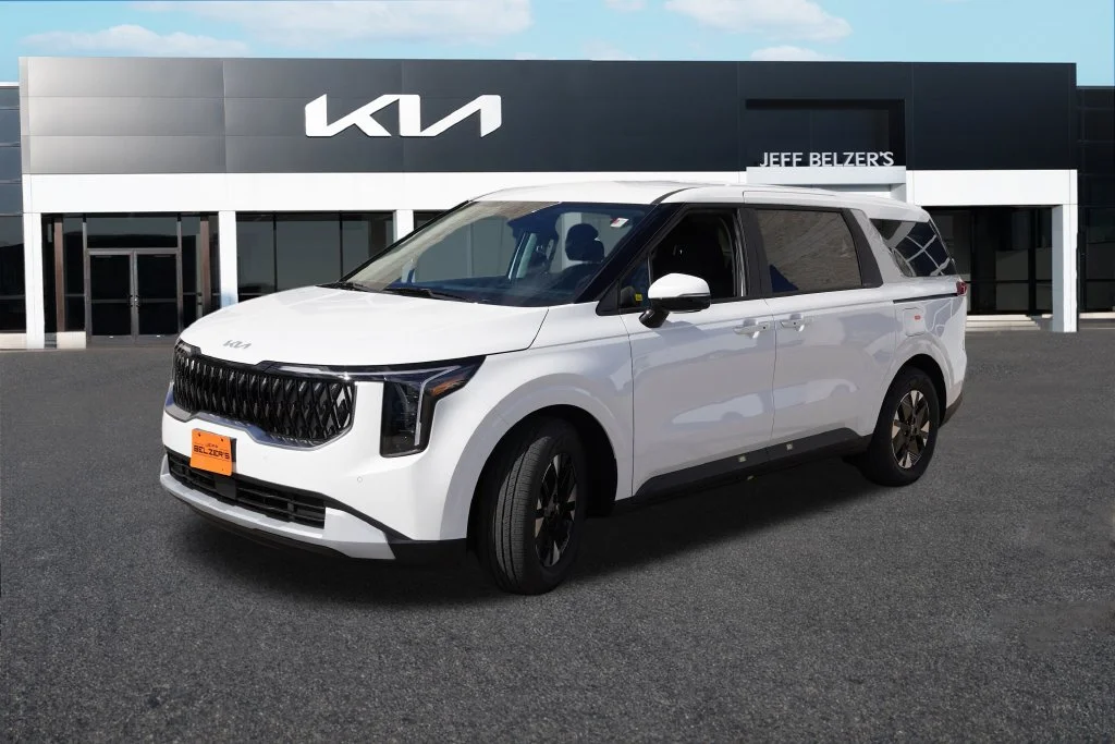New 2027 Snow White Pearl Kia LXS image 7