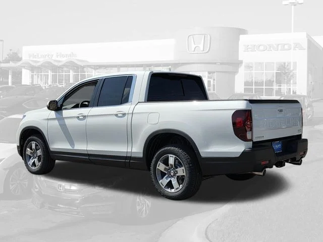 New 2026 Platinum White Pearl Honda RTL image 3