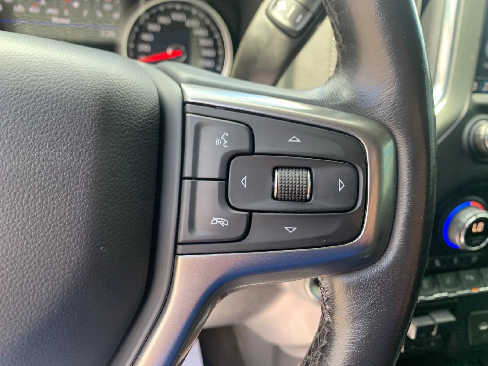 Used 2021 Black Chevrolet LTZ image 27