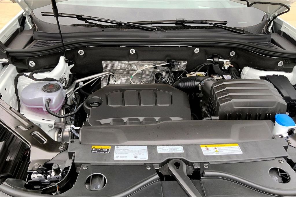 New 2026 White/off-white Volkswagen 2.0T SEL Premium R-Line image 11