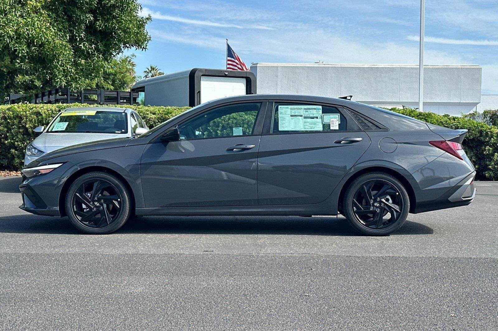 New 2026 Ecotronic Gray Hyundai SEL Sport Plus image 7