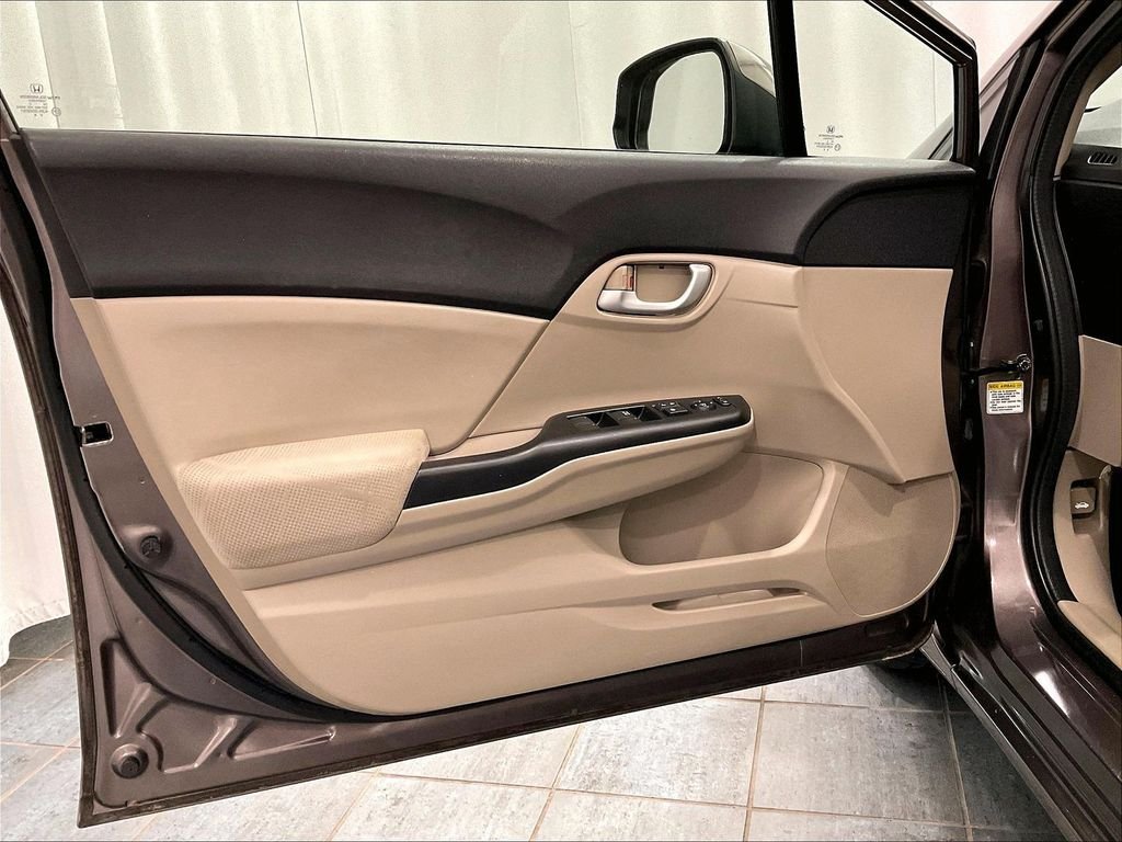 Used 2012 Black Honda LX image 9