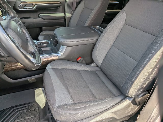 Used 2024 White Chevrolet RST image 14