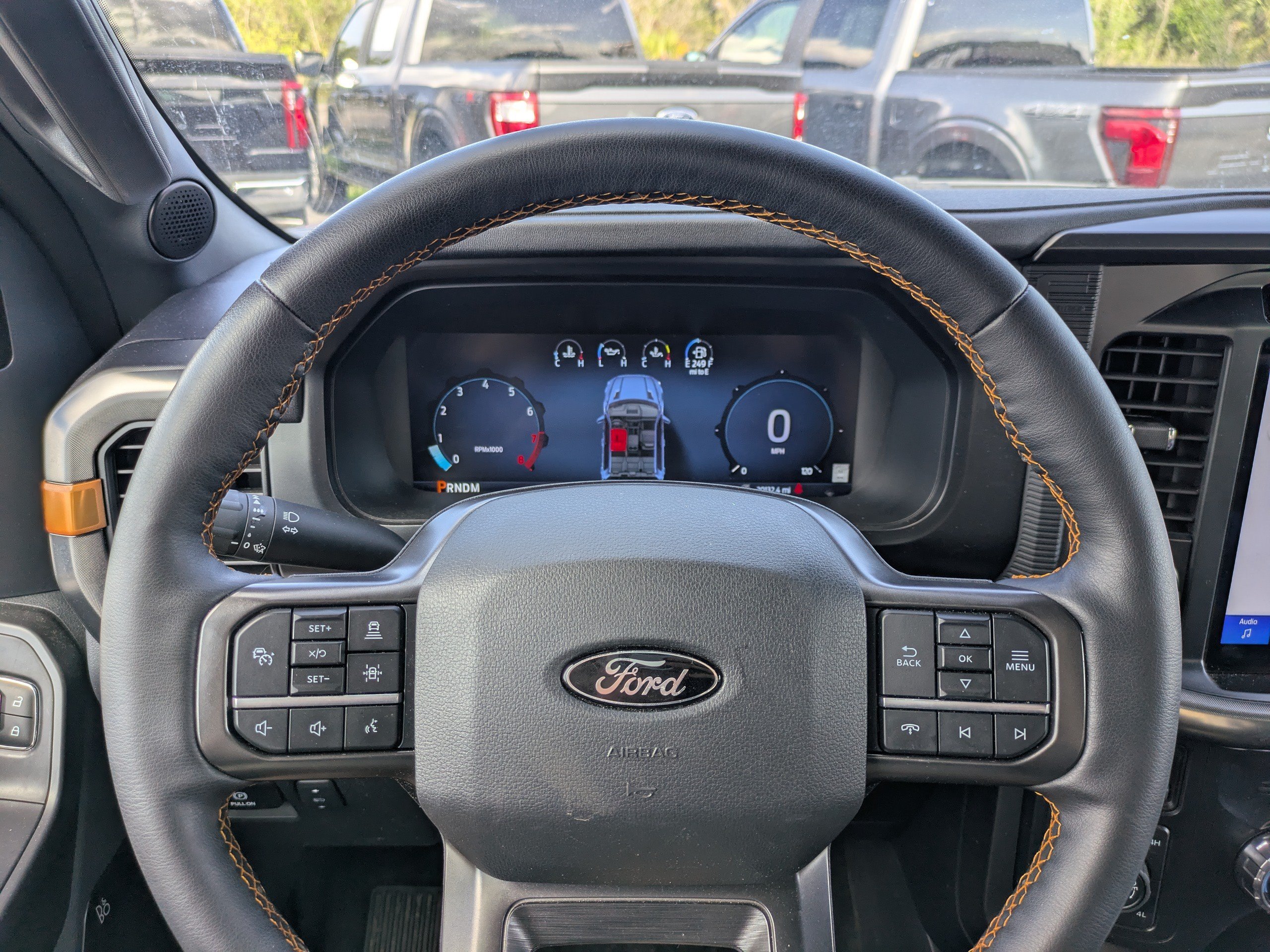 Used 2025  Ford Tremor image 22