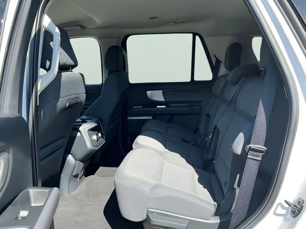Used 2025 White Ford Active image 26
