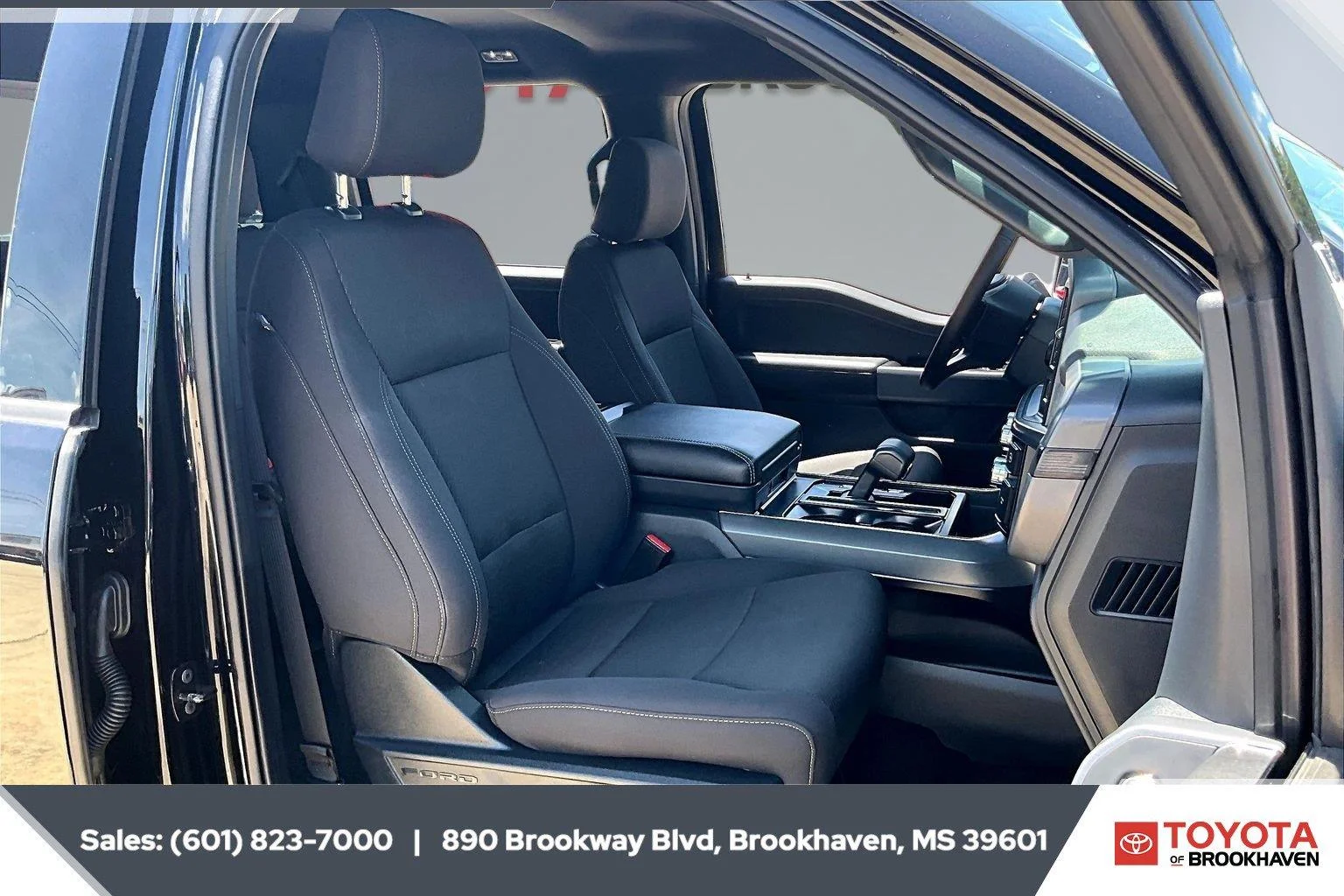 Used 2025 Agate Black Ford XLT image 6