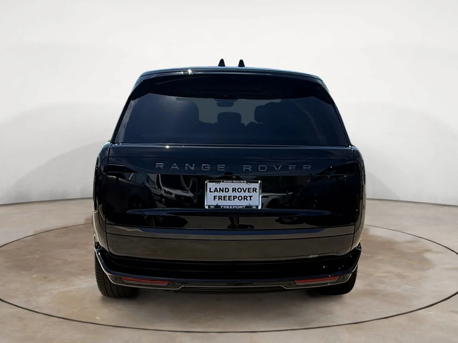 New 2026 Santorini Black Land Rover SE image 4