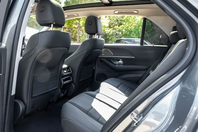 Used 2024 Silver Mercedes-Benz GLE 450 image 48