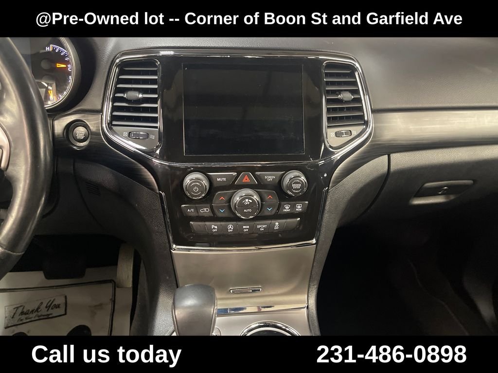 Used 2021 Black Jeep Laredo X image 19