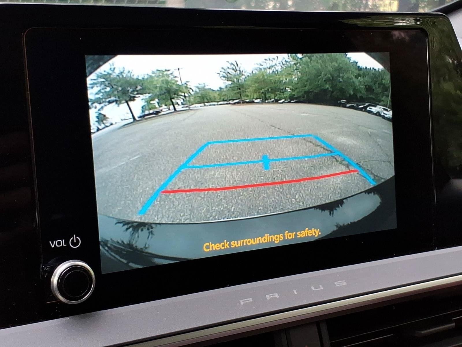 Used 2024 Wind Chill Pearl Toyota SE image 21
