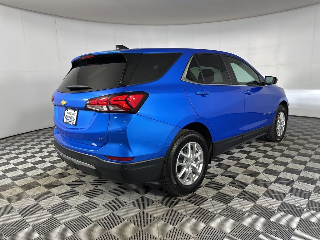 Used 2024 Blue Chevrolet LT image 9