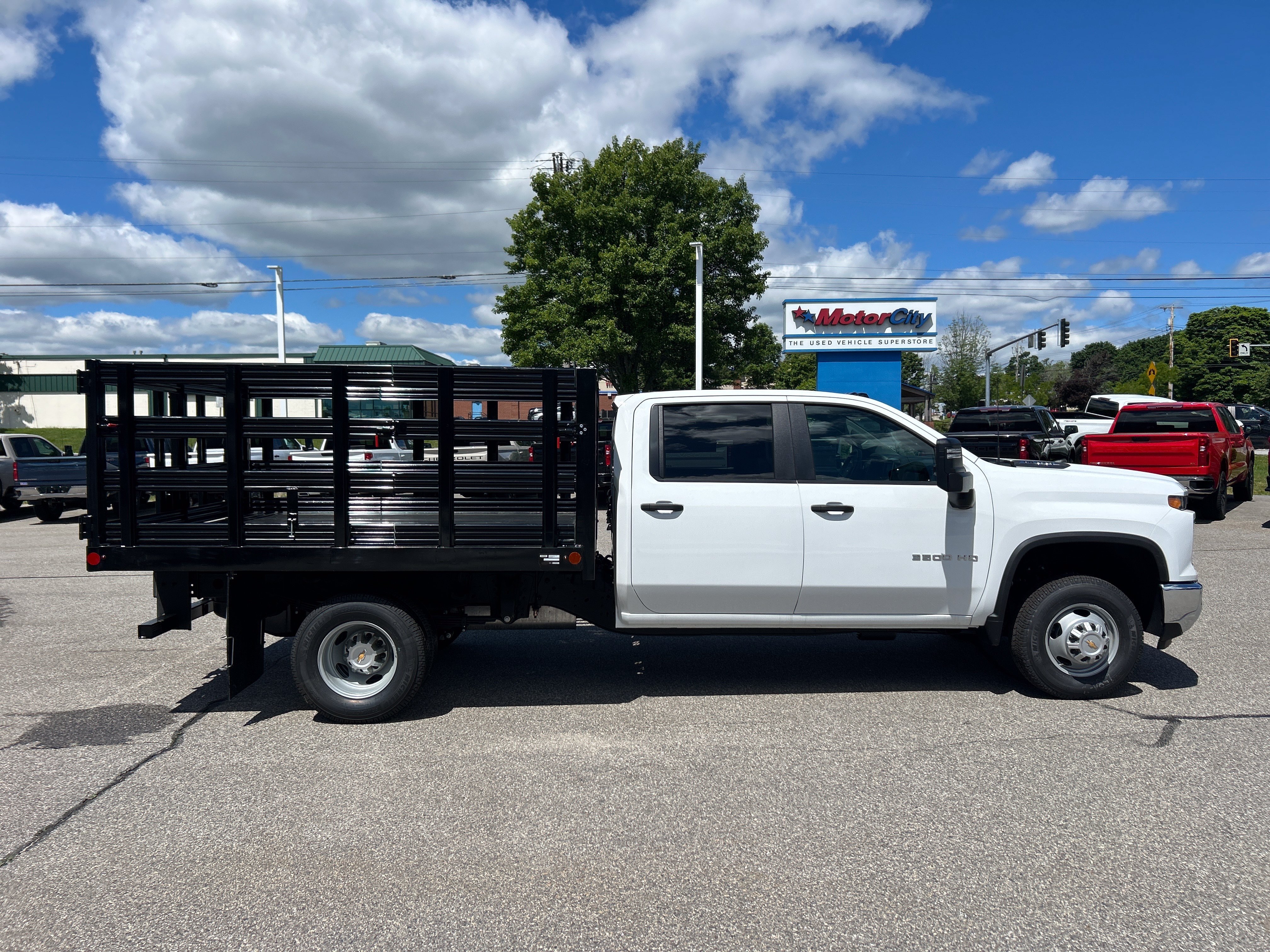 New 2026 Summit White Chevrolet Work Truck image 7