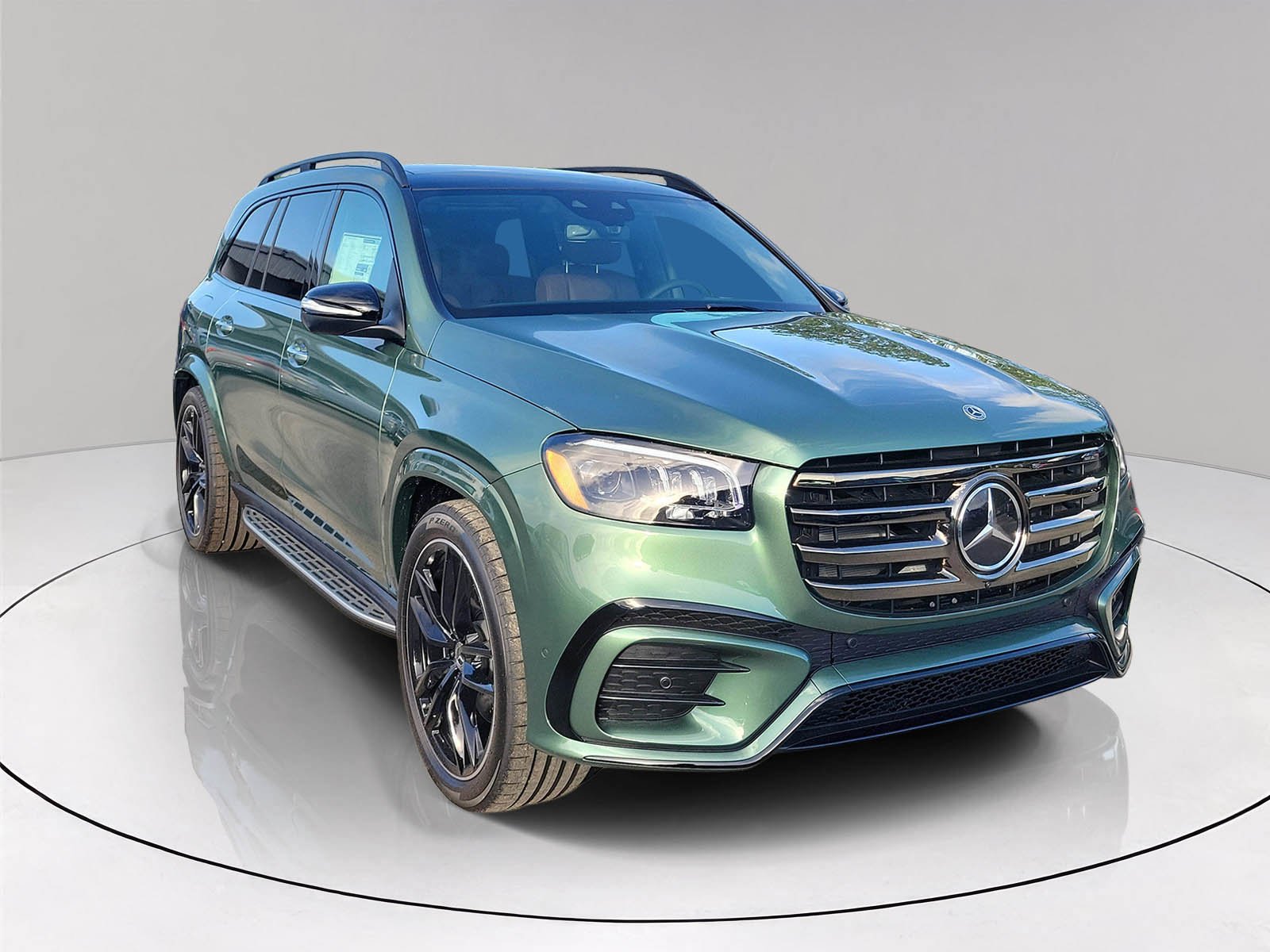 New 2026 MANUFAKTUR Ireland Mid Green Metallic Mercedes-Benz GLS 450 image 34