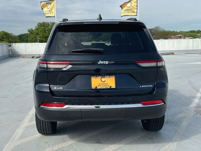 Used 2023 Blue Jeep Limited image 6