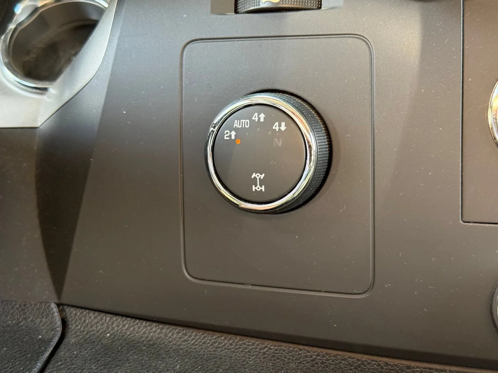 Used 2011 VICTORY RED Chevrolet LT image 25