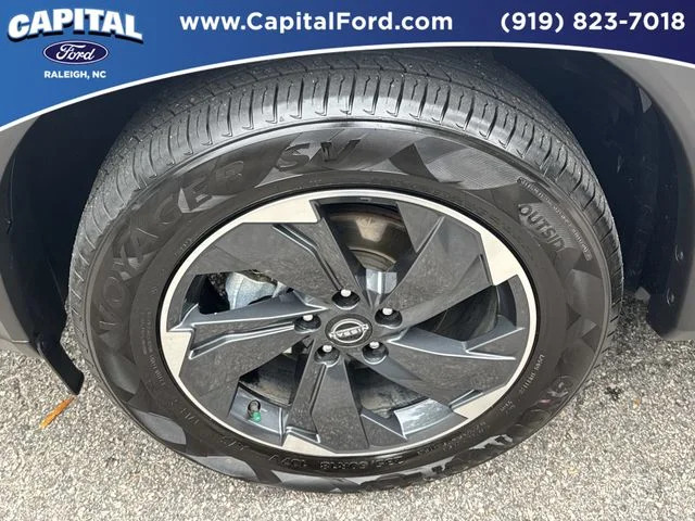Used 2025 Silver Nissan SV image 13