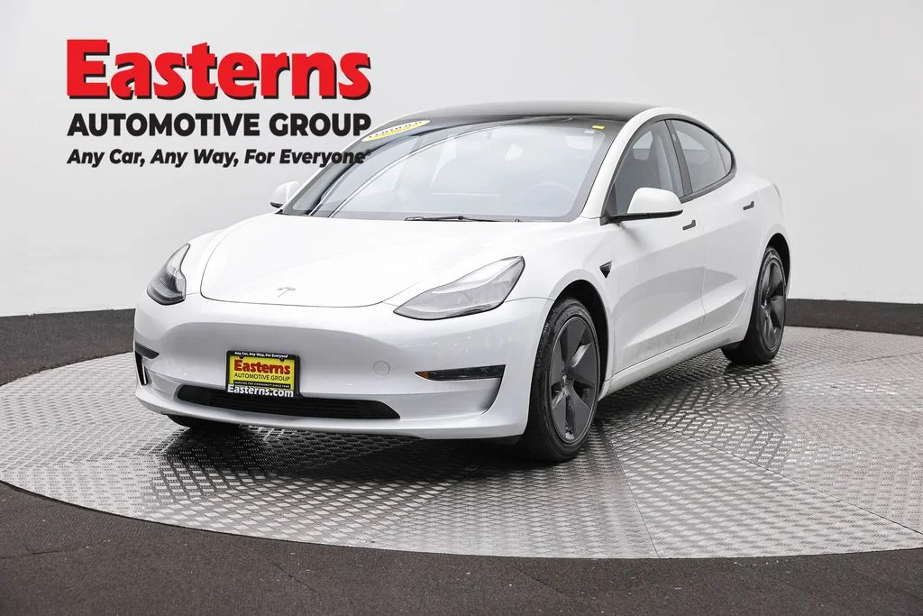 Used 2023 White Tesla Base image 1
