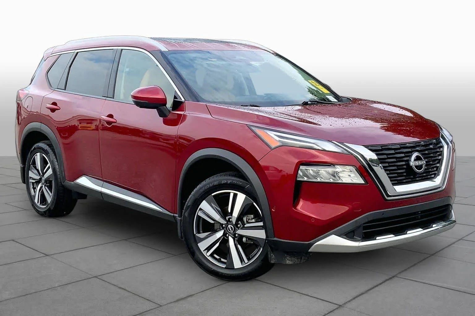 Used 2023 Scarlet Ember Tintcoat Nissan Platinum image 3
