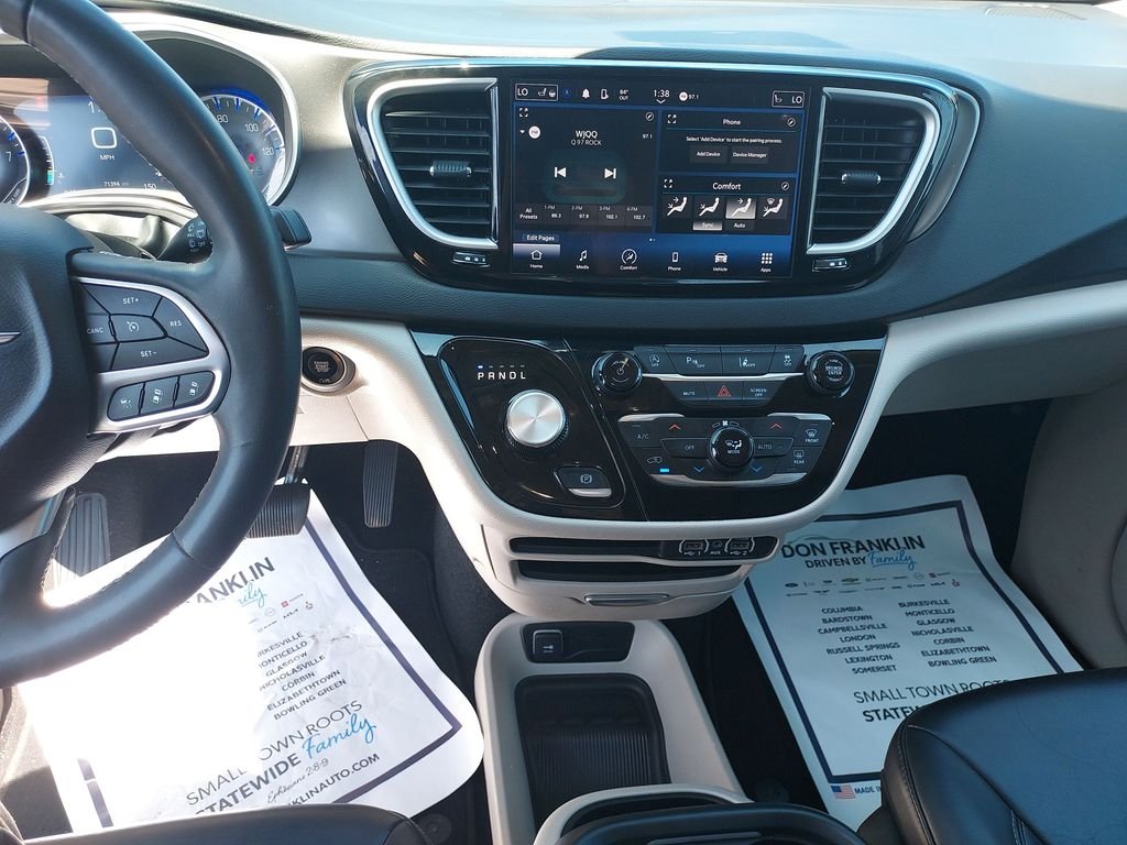 Used 2023 Gray Chrysler Touring L image 20